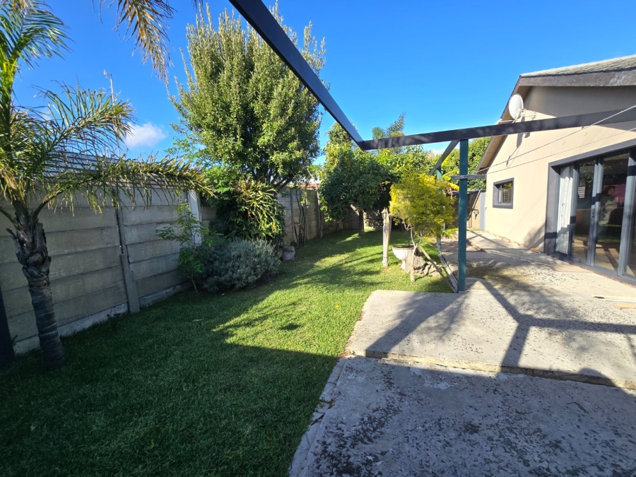 4 Bedroom Property for Sale in Wetton Western Cape